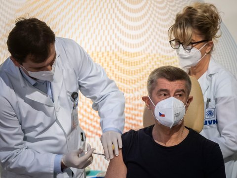 Azərbaycanda indiyədək nə qədər insan peyvənd olunub? - STATİSTİKA