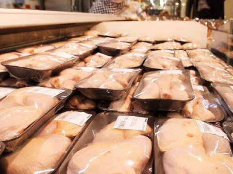 Rusiyadan gətirilən dondurulmuş toyuq ətində zərərli maddə tapıldı