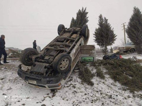 CBC TV-nin avtomobili aşdı - FOTO