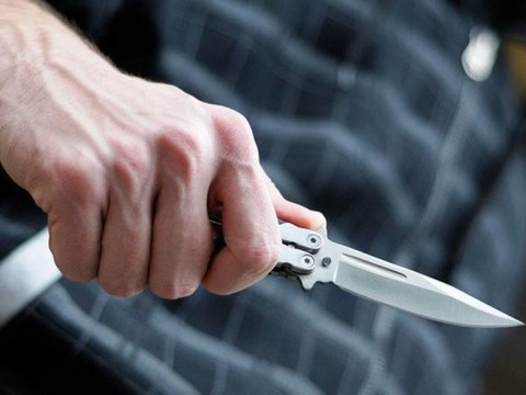 Bakı sakini naməlum şəxs tərəfindən bıçaqlandı