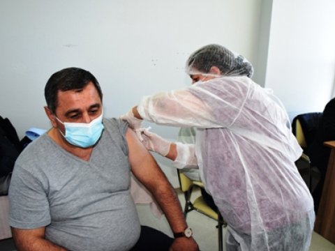 Naftalan sakinlərinin vaksinasiyası uğurla davam edir - FOTOLAR