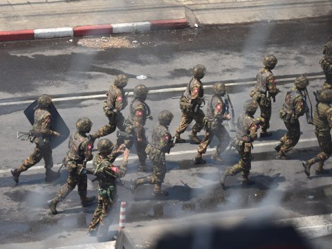 Myanmada toqquşmalarda ölənlərin sayı 50-ni keçdi