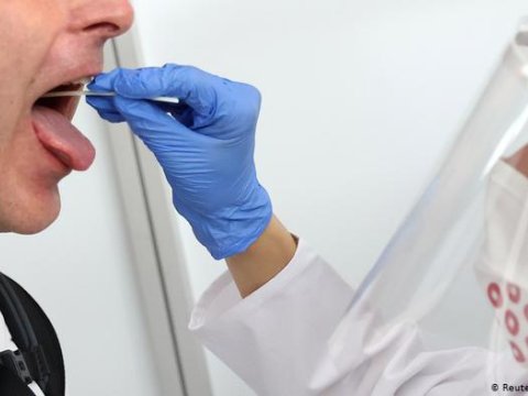 YAP-ın qurultay nümayəndələrindən koronavirus testi götürülür