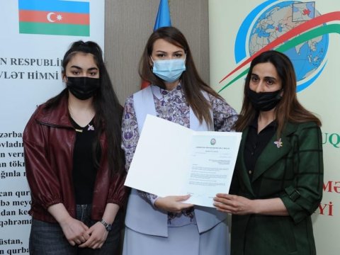Millət vəkili şəhid polkovnik-leytenantın ailəsi ilə görüşdü - FOTO