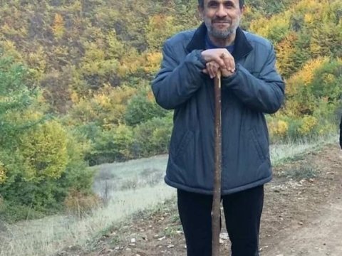 Əhmədinejat - Varlı ölkənin kasıb PREZİDENTİ
