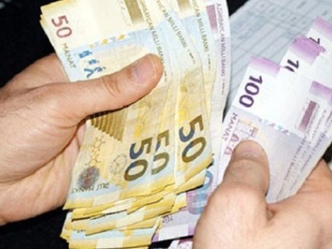 Bakıda muzdla işləyənlər 1000 manata yaxın əməkhaqqı alır?