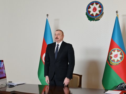 İlham Əliyev YAP-ın qurultayında çıxış etdi - FOTOLAR