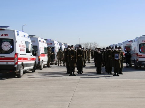 Şəhid hərbçilərin cənazəsi doğulduqları rayonlara yola salındı 