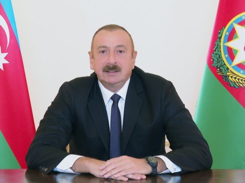 İlham Əliyev Şəhid anaları və xanımlarını xüsusi TƏBRİK ETDİ