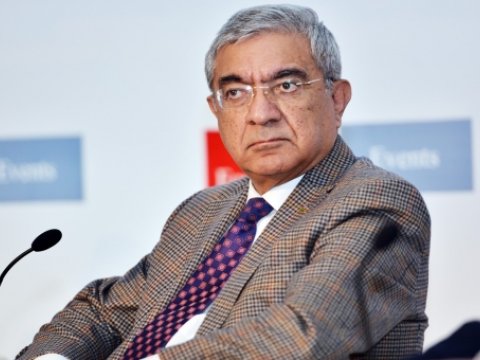 Ceyhun Bayramov Hafiz Paşayevi təbrik etdi