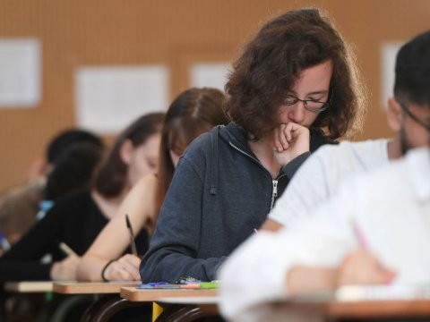  “Təhsil-Tələbə Krediti” Fondu YARADILIR
