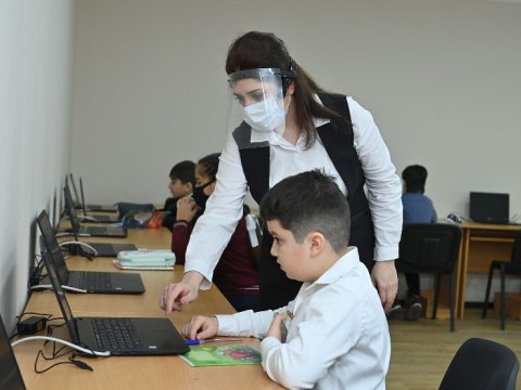 Təhsil Nazirliyi məktəblərdə COVİD-19-la bağlı son vəziyyəti açıqladı