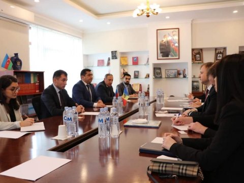 Moldovadakı səfirimiz partiya sədri ilə görüşdü