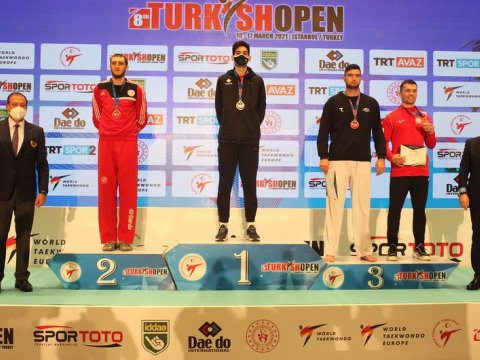 Dünya çempionumuz finalda uduzdu