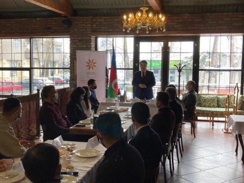 Deputat gənc seçicilərilə görüşüb - FOTOLAR
