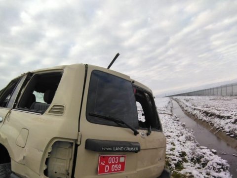 İran səfirliyinin maşını Cəlilabadda qəzaya uğradı - FOTO