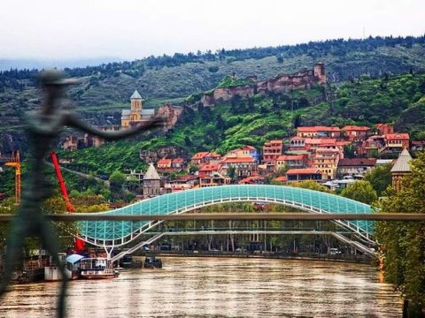 Sabahdan Gürcüstanda bir sıra məhdudiyyətlər ləğv edilir