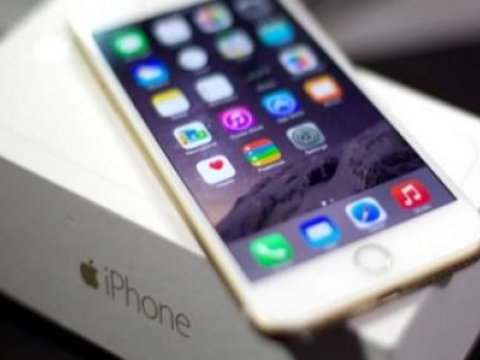 60  “ayfon” qarşılığında 40 min dolları ötürdü - Məhkəmə