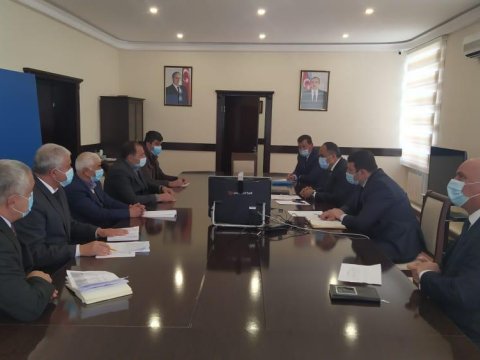İcra başçısi pambıq qəbulu məntəqələrinin nümayəndələrini qəbul etdi  