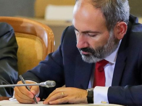 Paşinyan Qasparyanın dostunu da işdən çıxardı