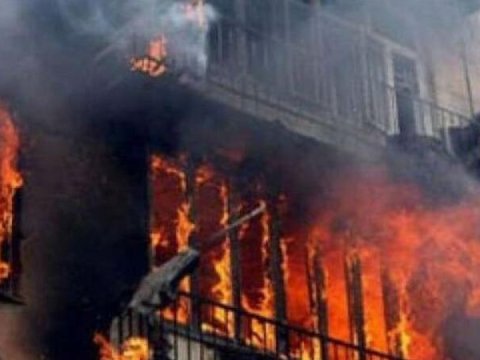 Bakıda köçkünlər binasında yanğın oldu