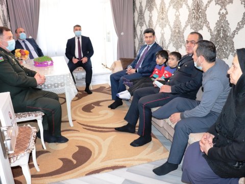 Naftalanda Şəhidlərinin ailələri və qazilər ziyarət edilib - FOTOLAR