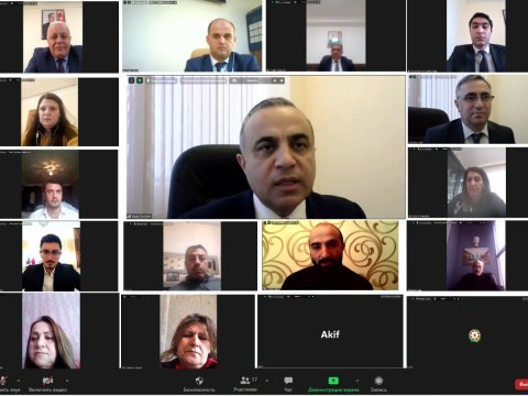 Azay Quliyev seçicilərlə videogörüş keçirib