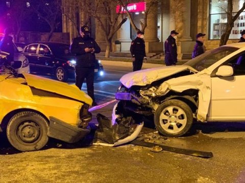 Yasamaldakı qəzada 3 nəfər ağır xəsarət alıb - FOTO