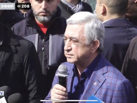 Serj Sarkisyan məhkəməyə gəldi, Qarabağdan DANIŞDI