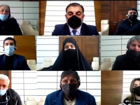 Sahibə Qafarova şəhid ailələri və yaralı hərbçilərlə görüşüb