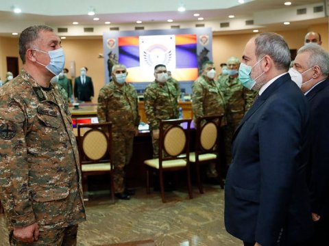 Paşinyan Baş Qərargahın yeni rəisini təqdim etdi
