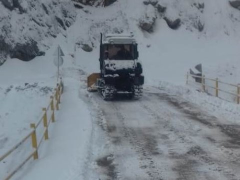 Quba-Xınalıq yolunun qarı təmizlənir - FOTOLAR