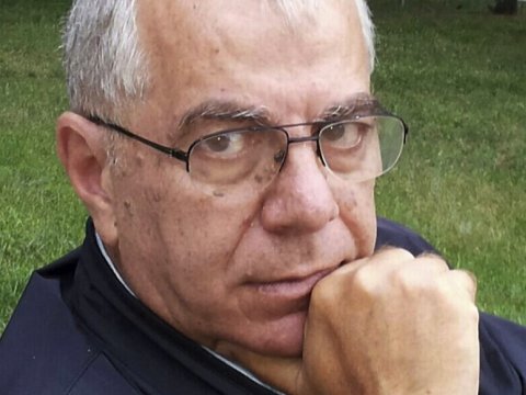 Yazıçı-publisist Eyruzun yeni kitabı - “EPİ”