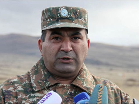 Paşinyana gülən general müdafiə nazirini məhkəməyə verdi