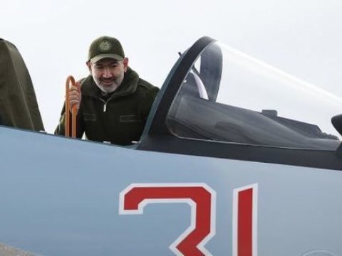 “Su-30 təyyarələrindən raket almağa macal tapmadıq” - Paşinyan