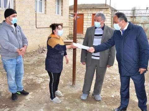 İcra başçısı Vətən müharibəsi qazisini sevindirdi