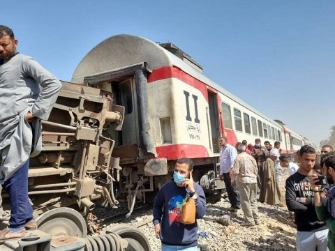 Misirdə qatar qəzasında yaralananların sayı 100-ü keçdi