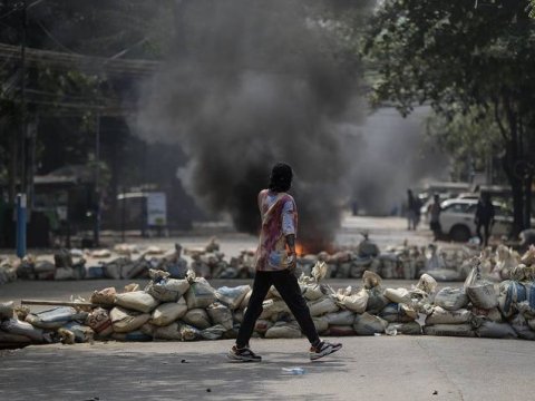 Myanmada son bir gündə 100-dən çox etirazçı öldürüldü
