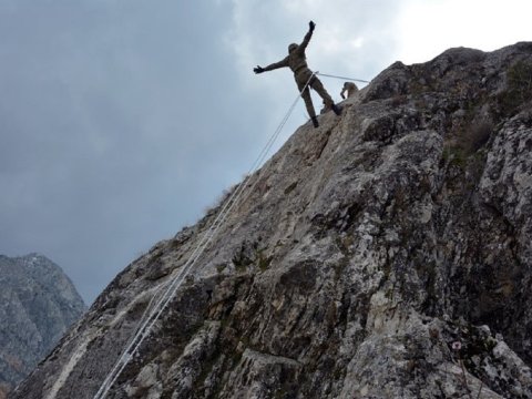 Hərbçilərimiz Türkiyədə alpinizm təlimi keçir - FOTOLAR