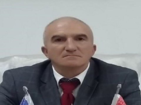 Azərbaycanda partiya sədri məhkəmədə qandallandı