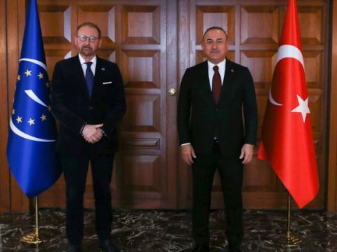 Çavuşoğlu AŞPA Prezidenti ilə görüşdü