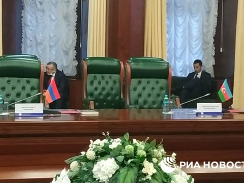 Bu iclasda Ceyhun Bayramov Ara Ayvazyanla yanaşı oturacaq - FOTO