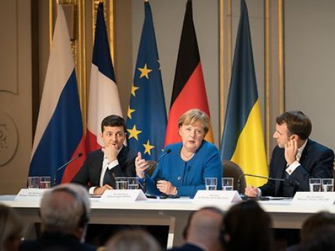 Zelenski Makron və Merkellə müzakirə aparacaq