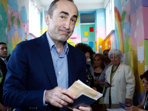 Koçaryan seçkilərə bu partiyalarla gedir