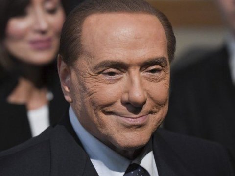 Berluskoni xəstəxanaya düşdü