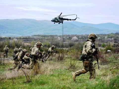 Ukrayna hərbi təlimlərə başlayır