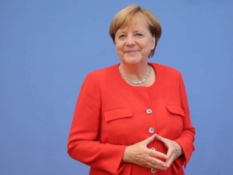 Merkel kansler kimi sonuncu dəfə çıxış etdi