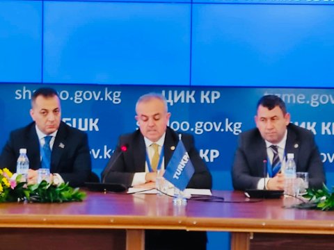 Qırğızıstanda azad və demokratik seçki keçirildi - Deputat