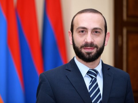 Moskva Ermənistanın spikerindən İMTİNA ETDİ