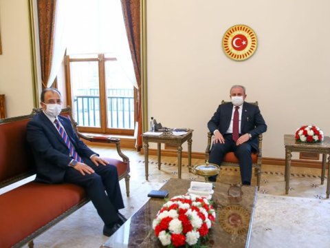 Şentop Türkiyənin Azərbaycandakı yeni səfiri ilə görüşüb